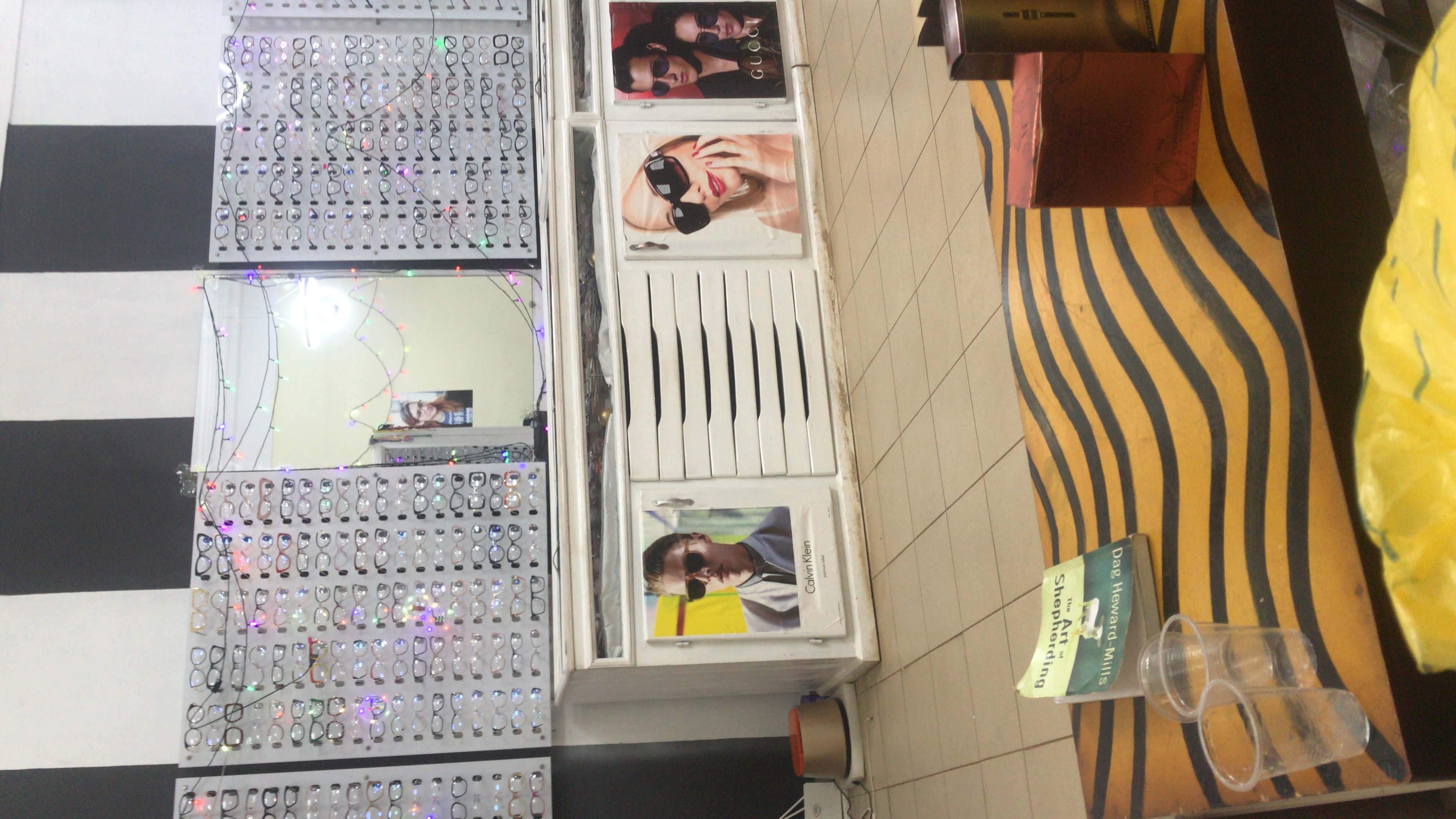 Enzo meublé-Yaoundé 